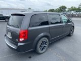 Used 2018 Dodge Grand Caravan GT image 3