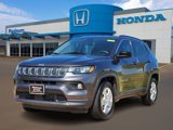 Used 2022 Jeep Compass Latitude image 2