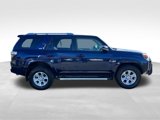 Used 2017 Toyota 4Runner SR5 Premium image 2