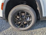New 2025 Jeep Grand Cherokee L Laredo image 6