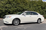 Used 2011 Toyota Avalon Limited image 3