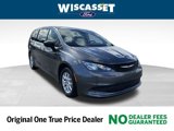 Used 2023 Chrysler Voyager LX image 1
