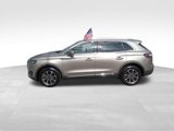 Used 2020 Lincoln Nautilus Premier w/ Equipment Group 101A image 4