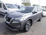Used 2021 Nissan Rogue SV image 2