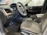Used 2016 Jeep Cherokee Latitude w/ Cold Weather Group image 3