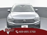 Used 2023 Volkswagen Tiguan SE w/ Panoramic Sunroof Package image 3
