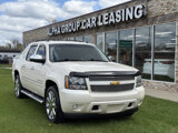 Used 2013 Chevrolet Avalanche LTZ image 2