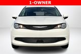 Used 2023 Chrysler Voyager LX image 2