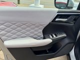 Used 2022 Mitsubishi Outlander SEL image 5