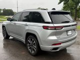 Used 2023 Jeep Grand Cherokee Overland image 4
