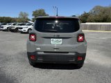 Used 2022 Jeep Renegade Latitude image 4