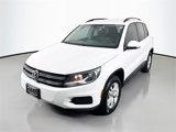 Used 2017 Volkswagen Tiguan S image 3