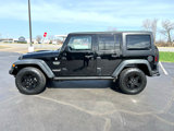 Used 2012 Jeep Wrangler Unlimited Rubicon image 3