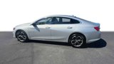 Used 2022 Chevrolet Malibu LT image 6