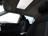 Used 2025 Hyundai Venue SEL image 4