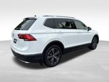 Used 2019 Volkswagen Tiguan SEL image 4