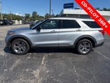 Used 2021 Ford Explorer XLT w/ Equipment Group 202A image 2