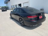 Used 2020 Volkswagen Passat 2.0T R-Line image 5