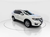 Used 2017 Nissan Rogue SV image 2