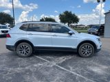 Used 2019 Volkswagen Tiguan SE image 4
