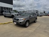 Used 2013 Kia Sorento LX w/ Value Pkg image 2