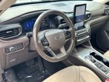 Used 2020 Ford Explorer Platinum w/ Premium Technology Package image 2