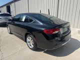 Used 2016 Chrysler 200 Limited image 2
