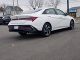 New 2025 Hyundai Elantra SEL image 3