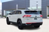 Used 2023 Volkswagen Atlas Cross Sport SE w/ Panoramic Sunroof Package image 4