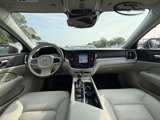 Used 2020 Volvo S60 T6 Momentum image 2