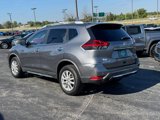 Used 2020 Nissan Rogue SV image 3