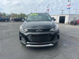Used 2020 Chevrolet Trax LT w/ Sun & Sound Package image 4
