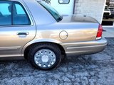 Used 2004 Ford Crown Victoria Police Interceptor image 5