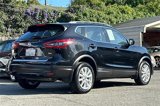Used 2021 Nissan Rogue Sport SV image 4