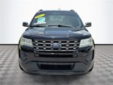 Used 2017 Ford Explorer FWD image 2
