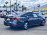 Used 2022 Nissan Altima 2.5 SV w/ SV Premium Package image 3
