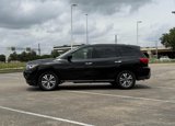 Used 2020 Nissan Pathfinder SV image 3