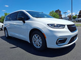 New 2025 Chrysler Pacifica Select image 2