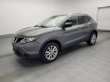 Used 2018 Nissan Rogue Sport SV image 2
