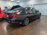 Used 2019 BMW 530e w/ Convenience Package image 6