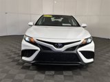 Used 2021 Toyota Camry SE image 3