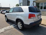 Used 2012 Kia Sorento LX image 4