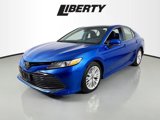 Used 2019 Toyota Camry XSE image 3