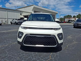 Used 2022 Kia Soul LX image 2