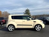 Used 2011 Kia Soul ! image 4