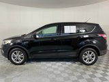 Used 2017 Ford Escape SE image 3