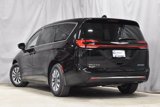 New 2025 Chrysler Pacifica Select image 2