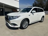 Used 2019 Mitsubishi Outlander SEL image 3