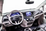 Used 2018 Chrysler Pacifica Limited image 5