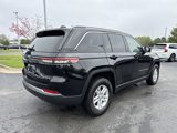 Used 2023 Jeep Grand Cherokee Laredo w/ Luxury Tech Group I image 3